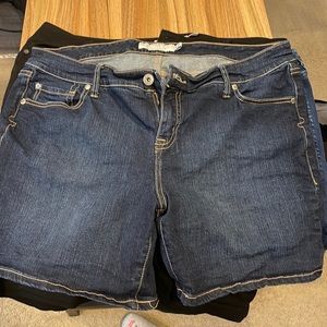 Torrid size 18 Jean shorts
